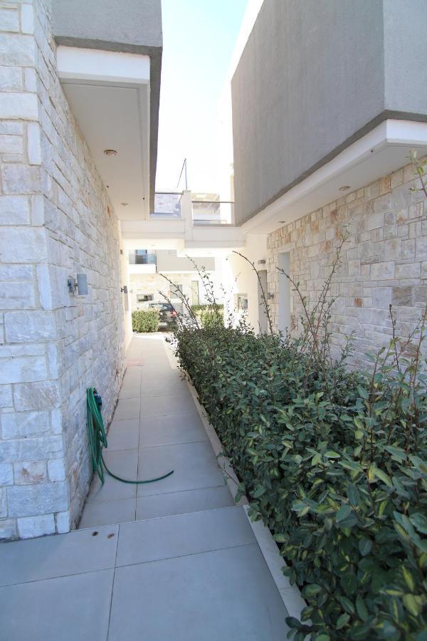 Hanioti Suite Maisonette In Front Of The Sea Exterior photo
